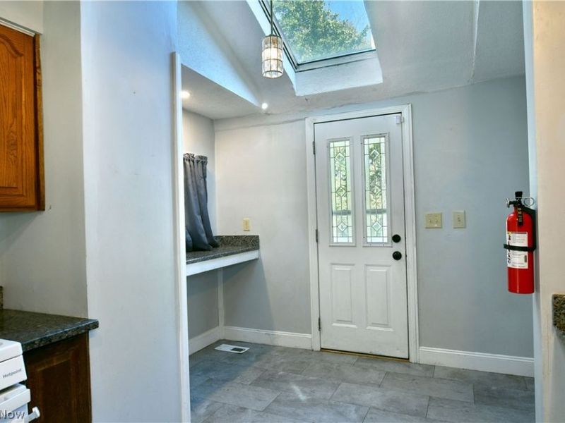 28 Walnut Street, Struthers, OH 44471 Photo 12