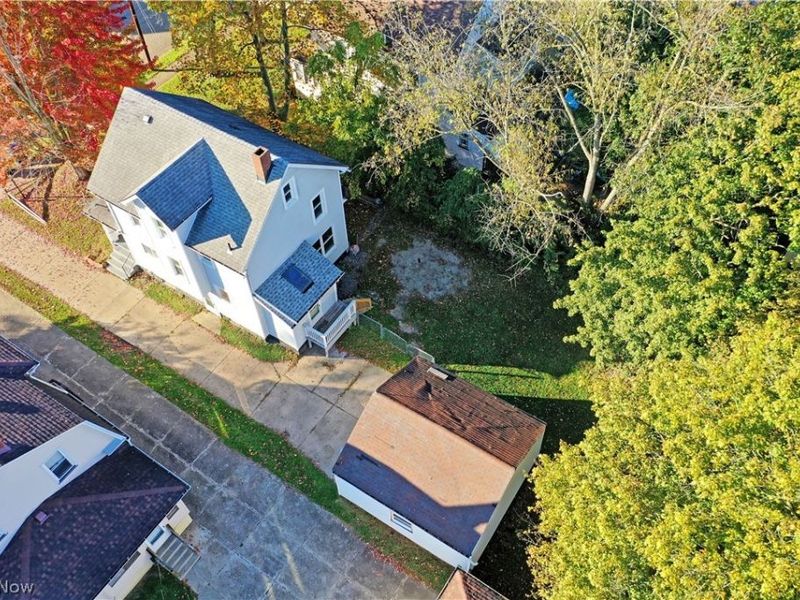 28 Walnut Street, Struthers, OH 44471 Photo 6