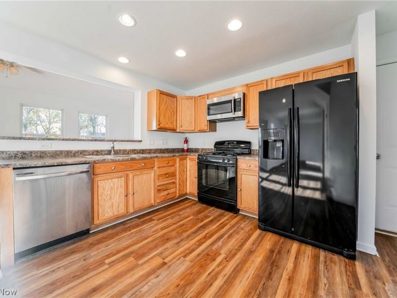 26361 Red Fox Trail, Oakwood Village, OH 44146 Photo 12
