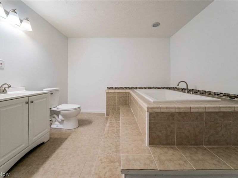 26361 Red Fox Trail, Oakwood Village, OH 44146 Photo 38