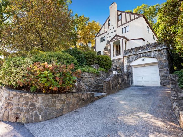 49 Walbrooke Road, Scarsdale, NY 10583