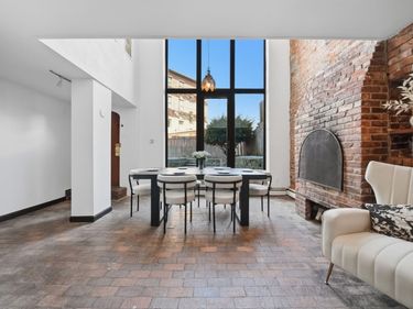 3 Medford St, Chelsea, MA 02150