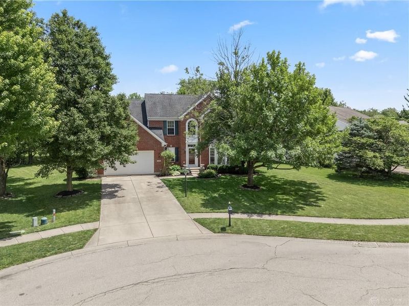 9120 Surrey Gate Place, Centerville, OH 45458 Photo 2