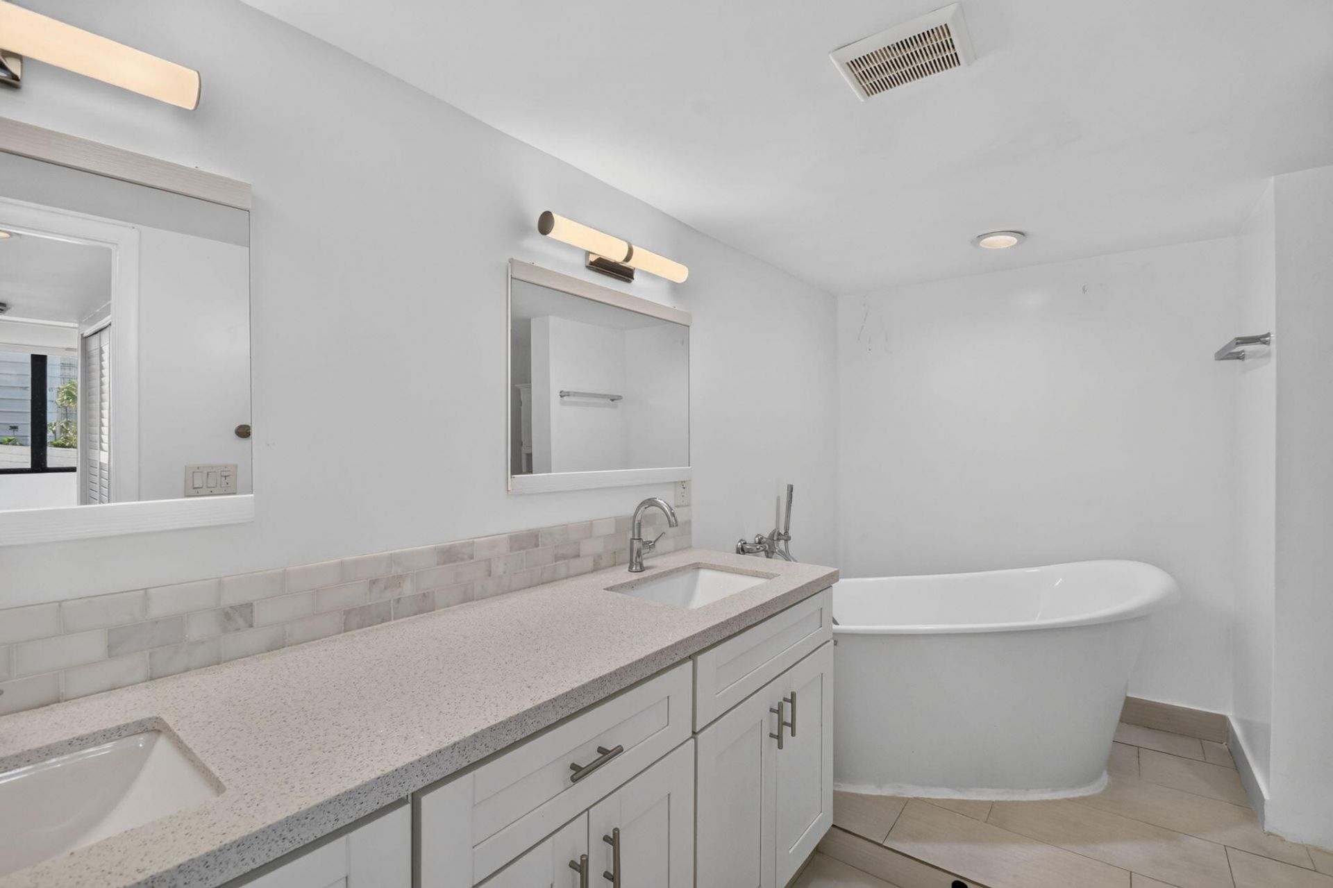 3589 S Ocean Boulevard, Unit 303, South Palm Beach, FL 33480 Photo