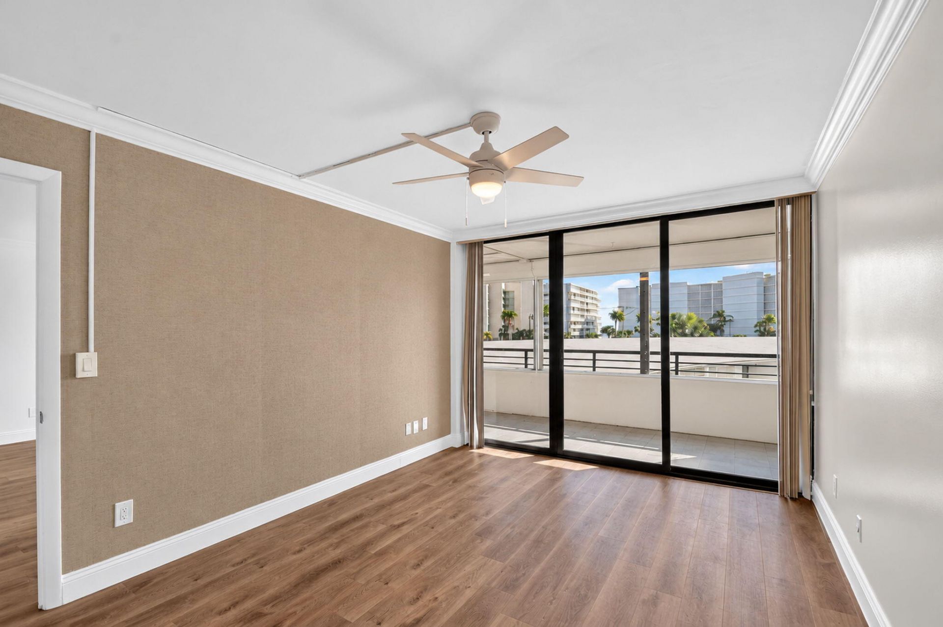 3589 S Ocean Boulevard, Unit 303, South Palm Beach, FL 33480 Photo