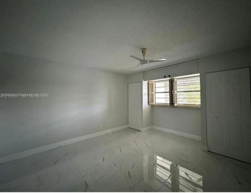 5003 NW 35th St , Unit 506, Lauderdale Lakes, FL 33319 Photo