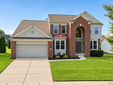 934 Running Brook Drive, Holly Township, Mi 48442