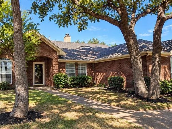 1249 Cross Creek Drive , Kennedale, TX 76060