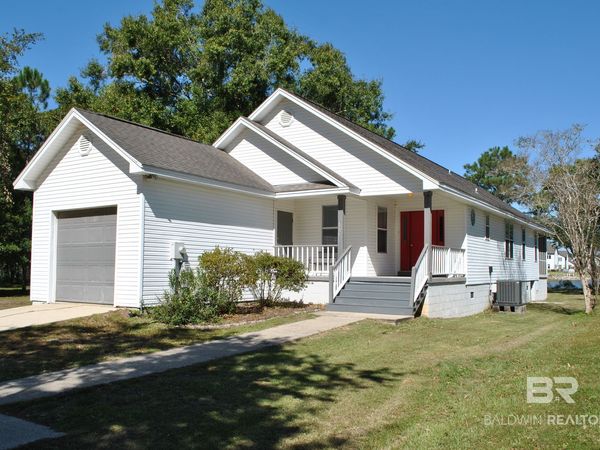 740 W Canal Drive, Gulf Shores, AL 36542