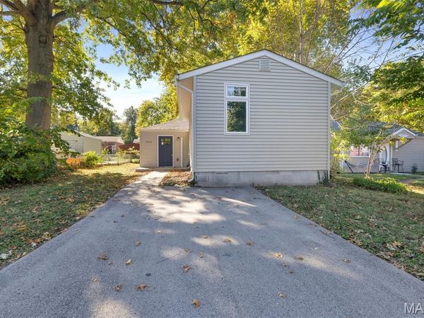 9024 Forest Avenue, St Louis, MO 63114