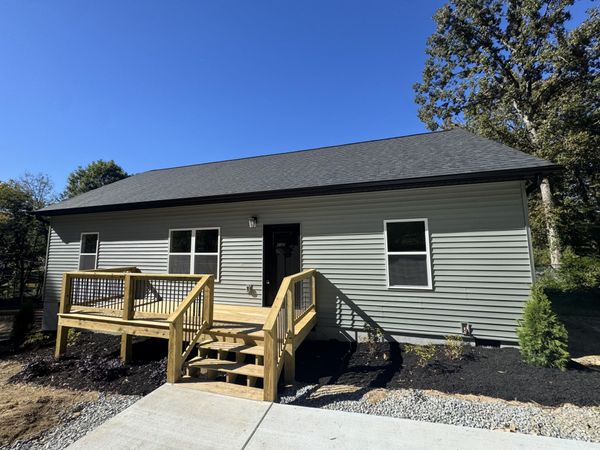 222 Hillandale Drive, Athens, TN 37303