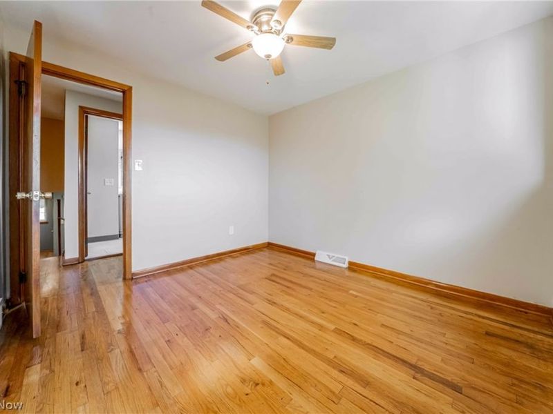 5846 Scarlet Oak Drive, Bedford Heights, OH 44146 Photo 19