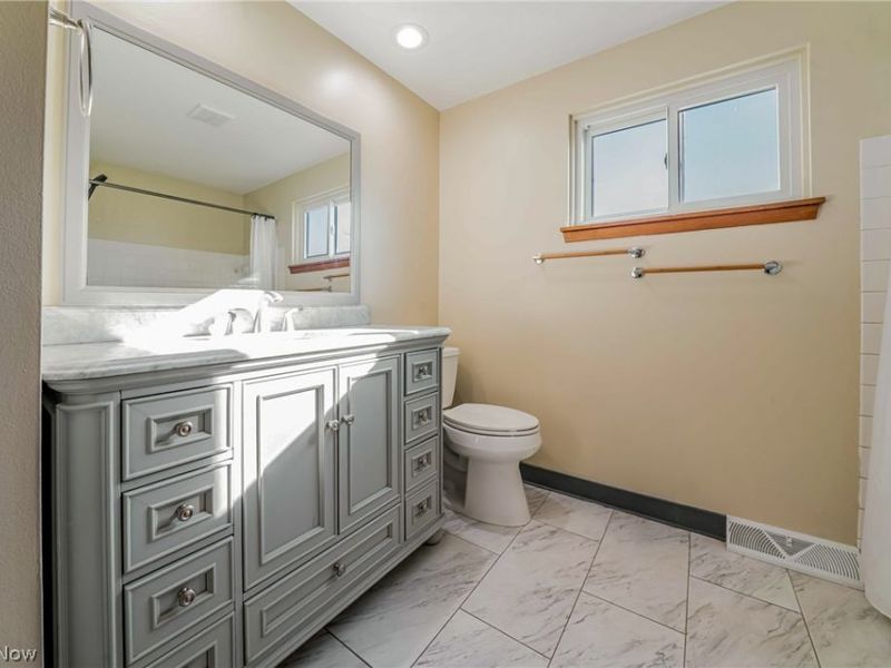 5846 Scarlet Oak Drive, Bedford Heights, OH 44146 Photo 25