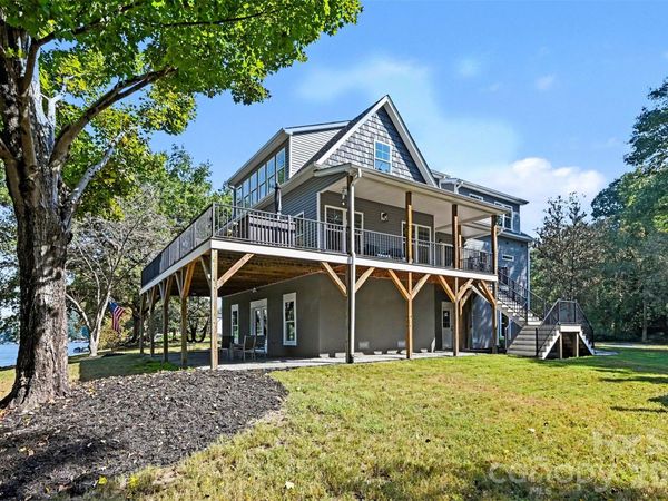 1727 Lake Drive , Charlotte, NC 28214