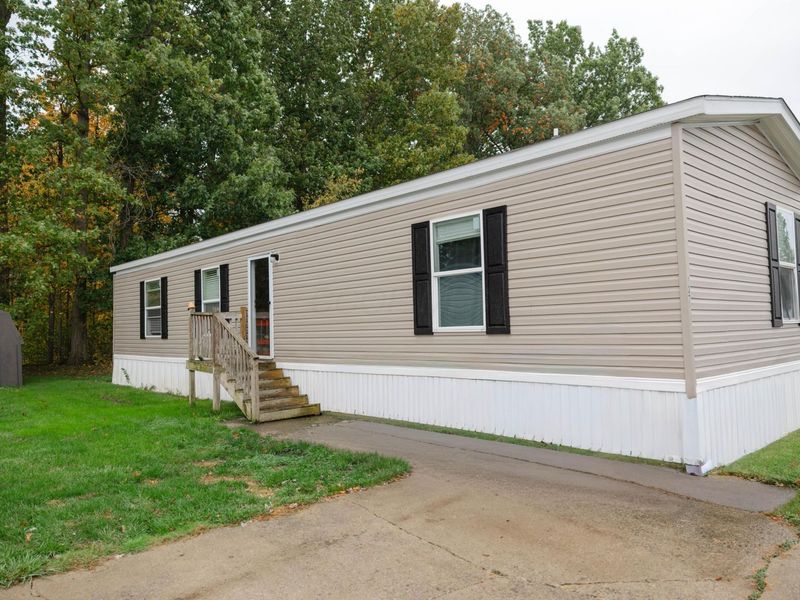 137 Northwood Drive, Ashley, OH 43003 Photo 1