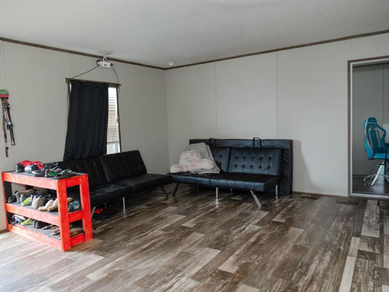 137 Northwood Drive, Ashley, OH 43003 Photo 6