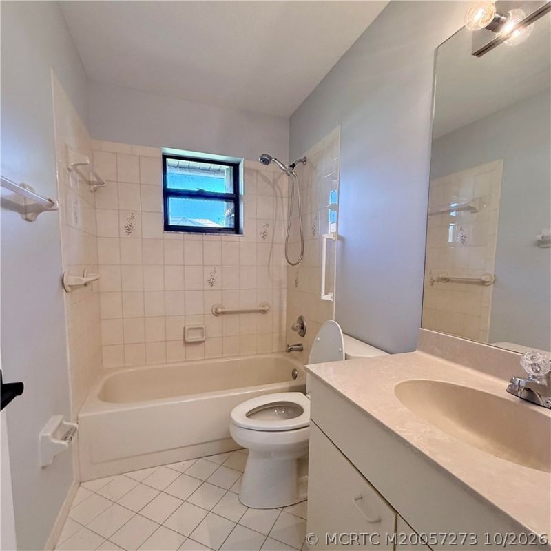 2118 NE Ginger Terrace , Jensen Beach, FL 34957 Photo