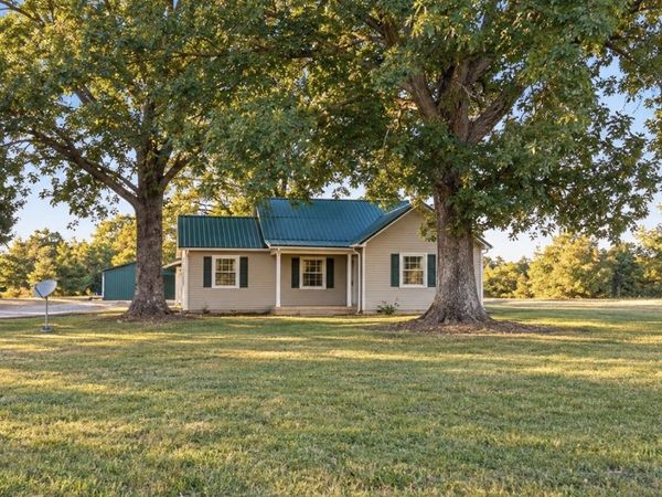 214 Lantz Rd , Lawrenceburg, TN 38464