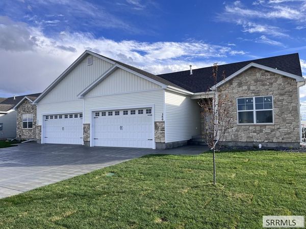 360 Copper Bell Dr, SHELLEY, ID 83274