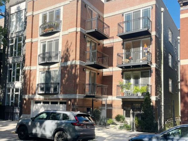 1514 W Thomas Street, Unit 4B, Chicago, IL 60642