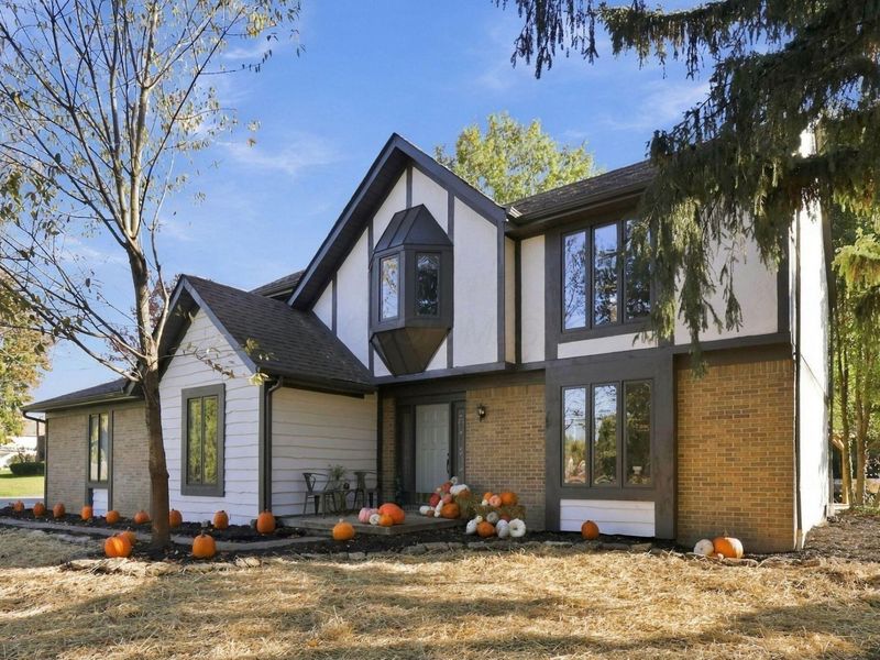 10043 Fairfax Drive NW, Pickerington, OH 43147 Photo 2