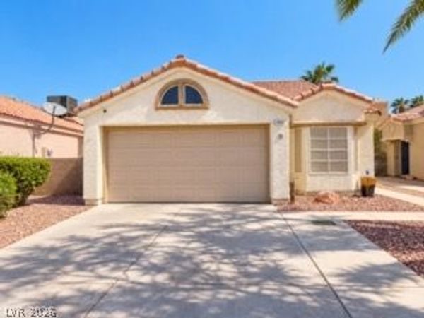 7069 Shadow Crest Drive , Las Vegas, NV 89119