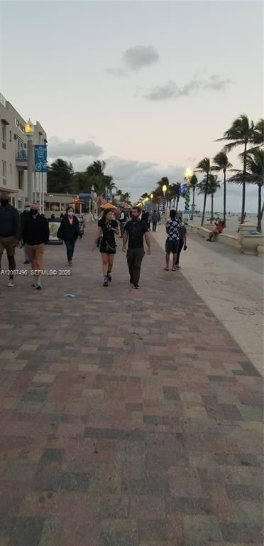 1985 S Ocean Dr, Unit 15M, Hallandale Beach, FL 33009 Photo
