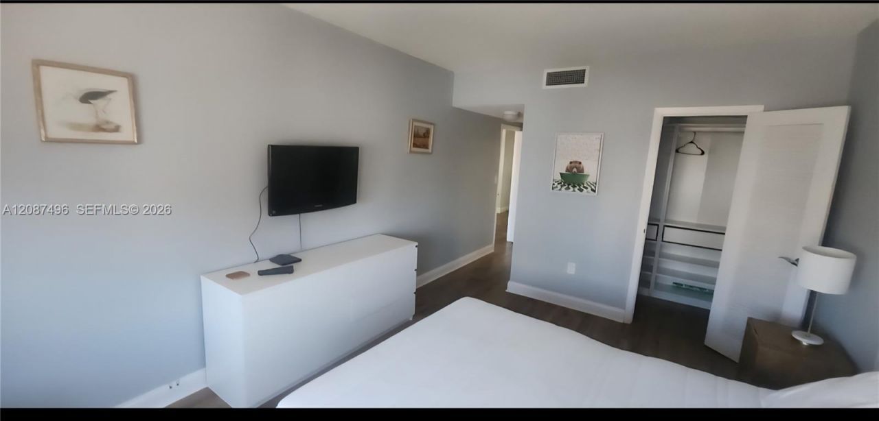 1985 S Ocean Dr, Unit 15M, Hallandale Beach, FL 33009 Photo