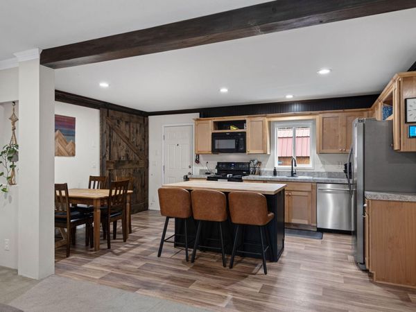 55536 Gross Drive, Bend, OR 97707
