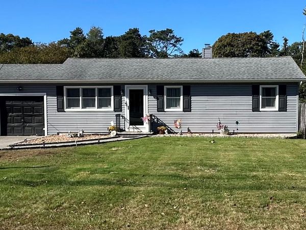 1009 Joselson Avenue , Bay Shore, NY 11706