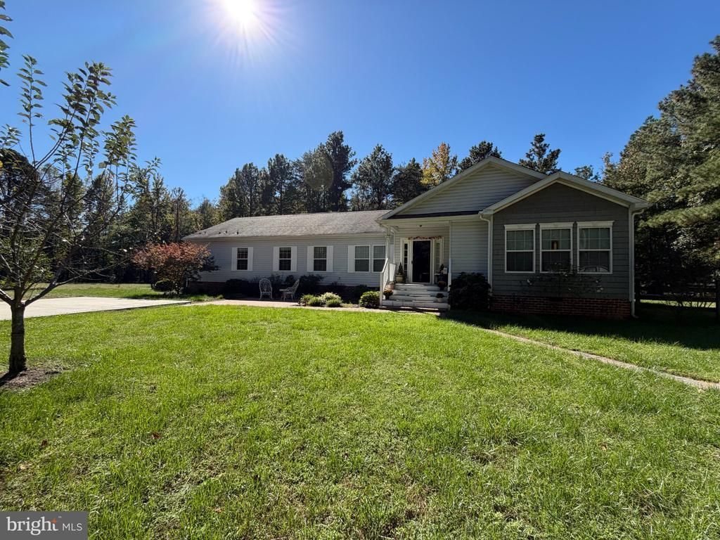 4438 Blantons Road , Ruther Glen, VA 22546 Main Photo
