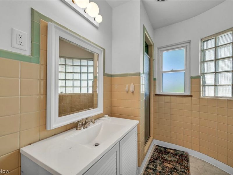 9903 Edgewater Drive, Cleveland, OH 44102 Photo 35