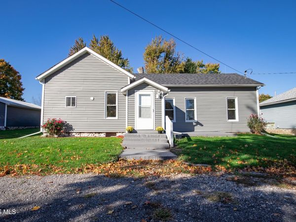 405 N Cherry Street, Fayette, OH 43521
