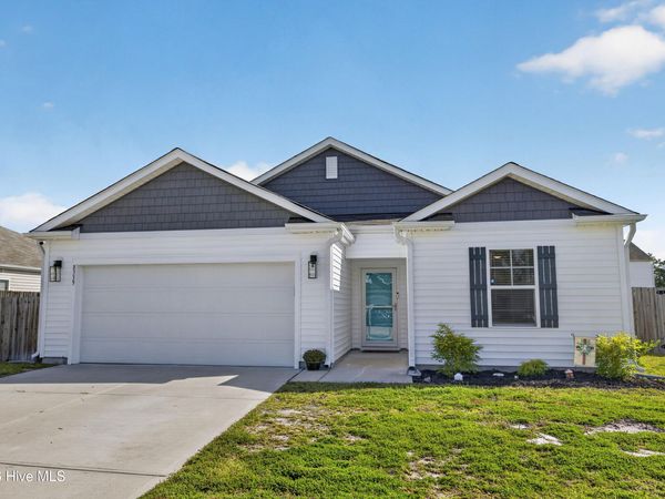 8339 E Highcroft Drive NE, Leland, NC 28451