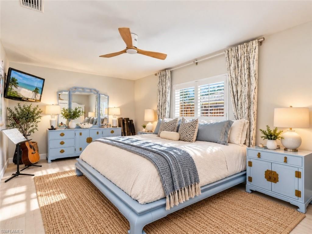 2346 River Reach Dr , Naples, FL 34104 Photo