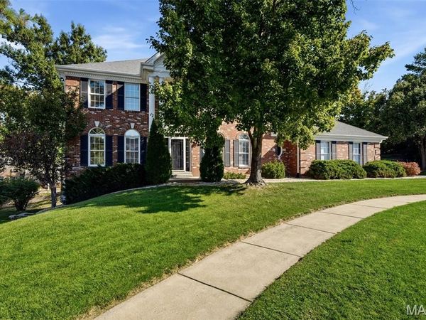14507 Wellington Estates Manor, Chesterfield, MO 63017