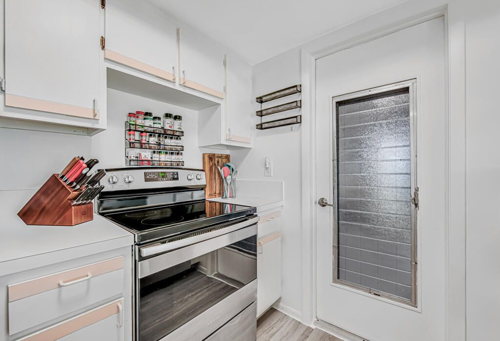 126 NW 14th Street, Boynton Beach, FL 33426 Photo