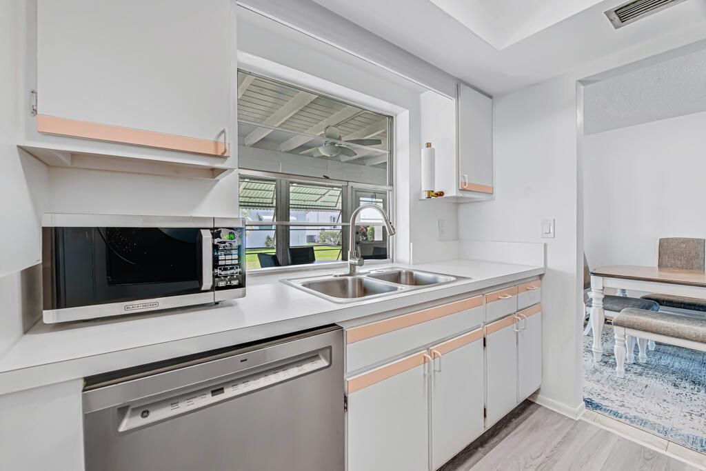 126 NW 14th Street, Boynton Beach, FL 33426 Photo