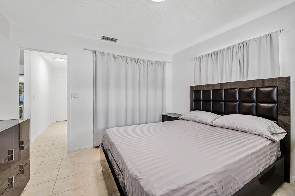 126 NW 14th Street, Boynton Beach, FL 33426 Photo