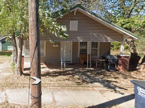 406 N Center Avenue, Shawnee, OK 74801