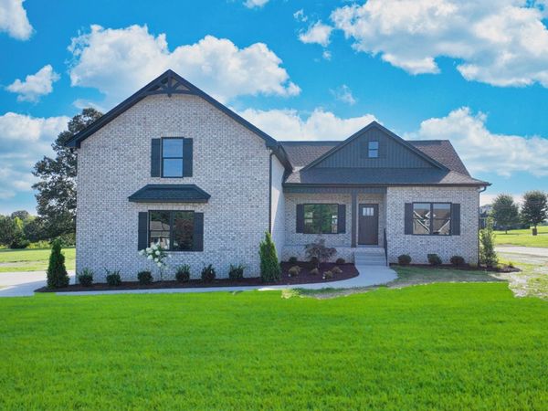 102 N Nikki Dr , Portland, TN 37148