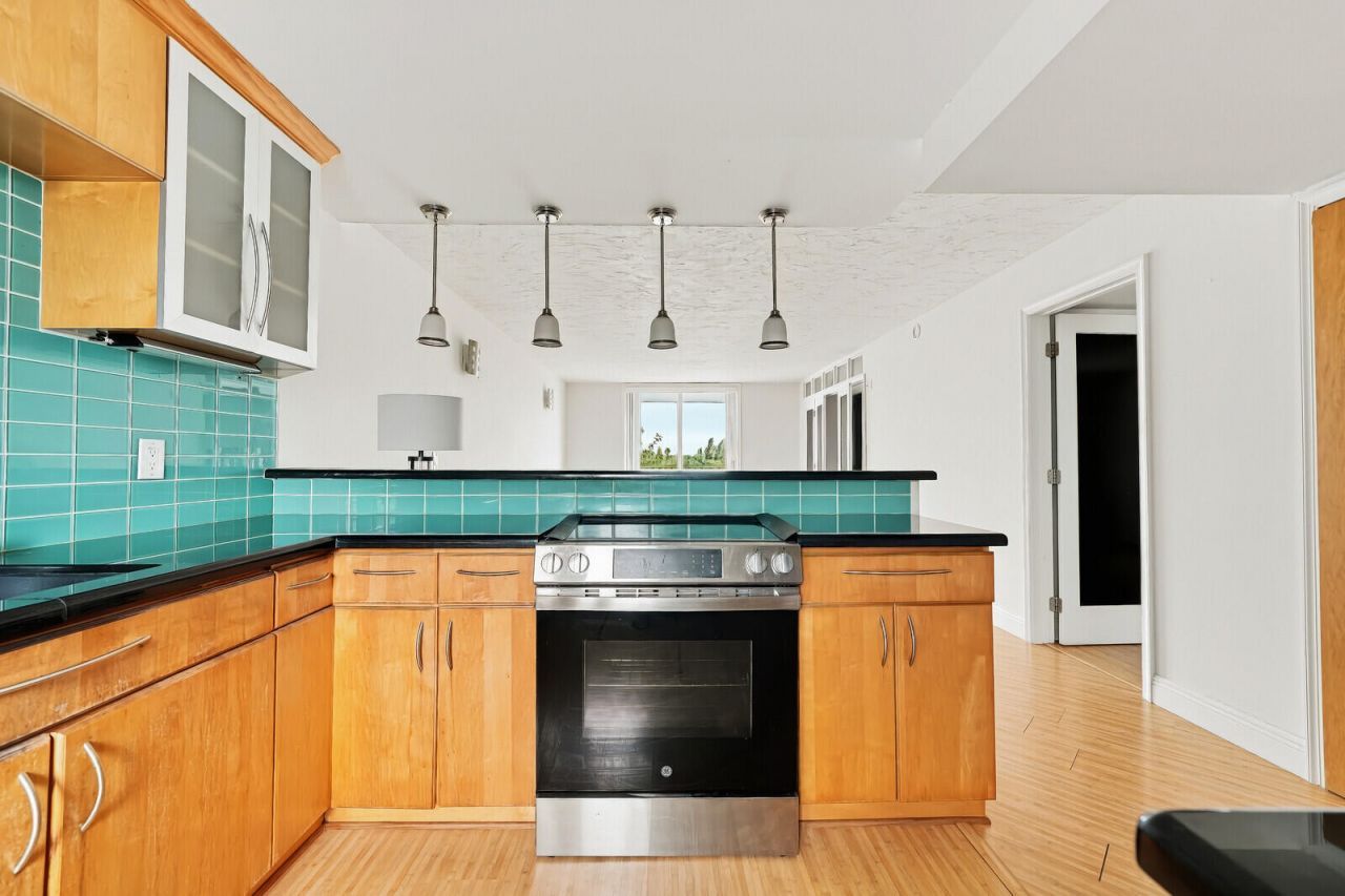 5700 NW 2nd Avenue, Unit 405, Boca Raton, FL 33487 Photo