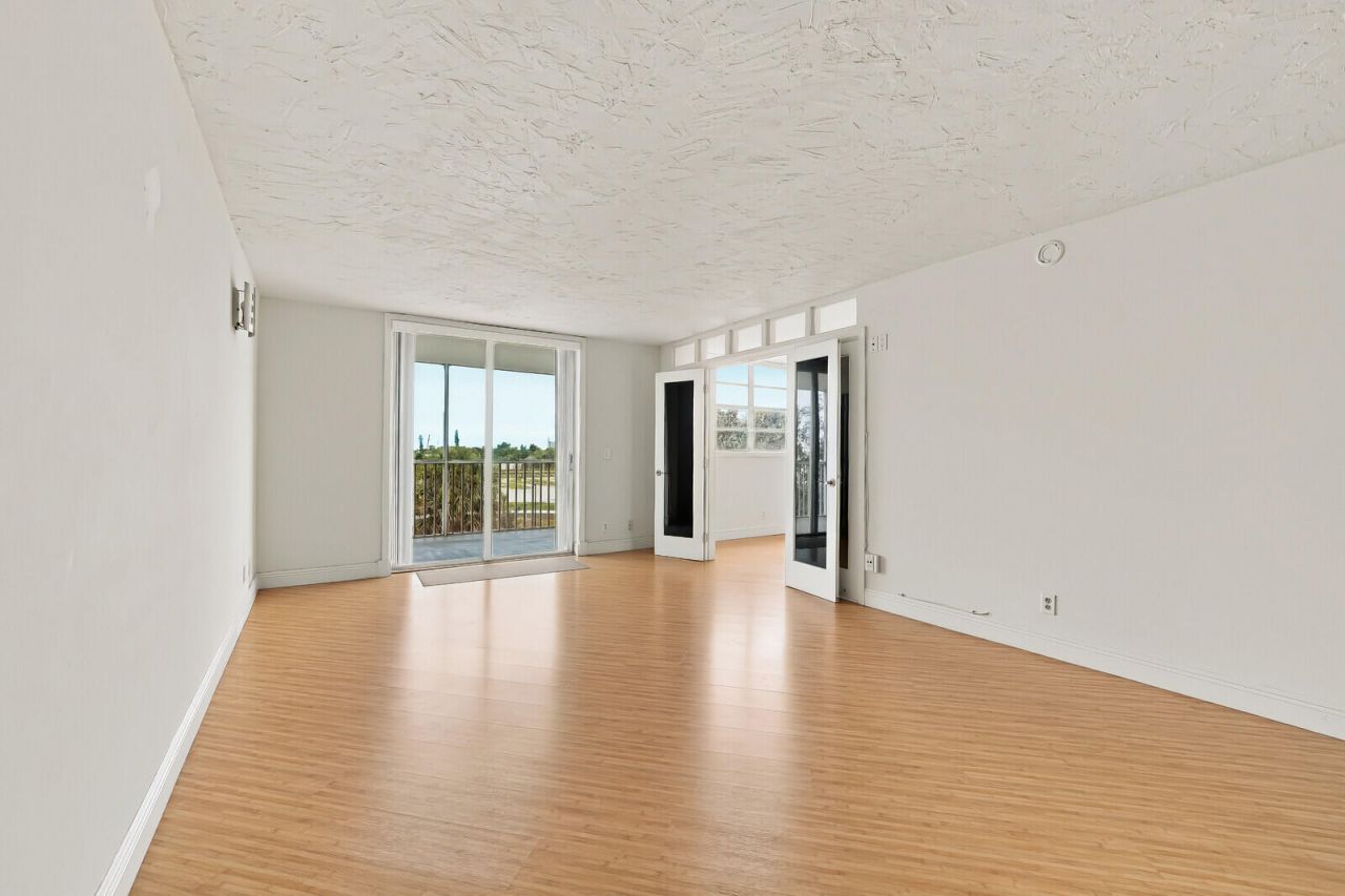 5700 NW 2nd Avenue, Unit 405, Boca Raton, FL 33487 Photo
