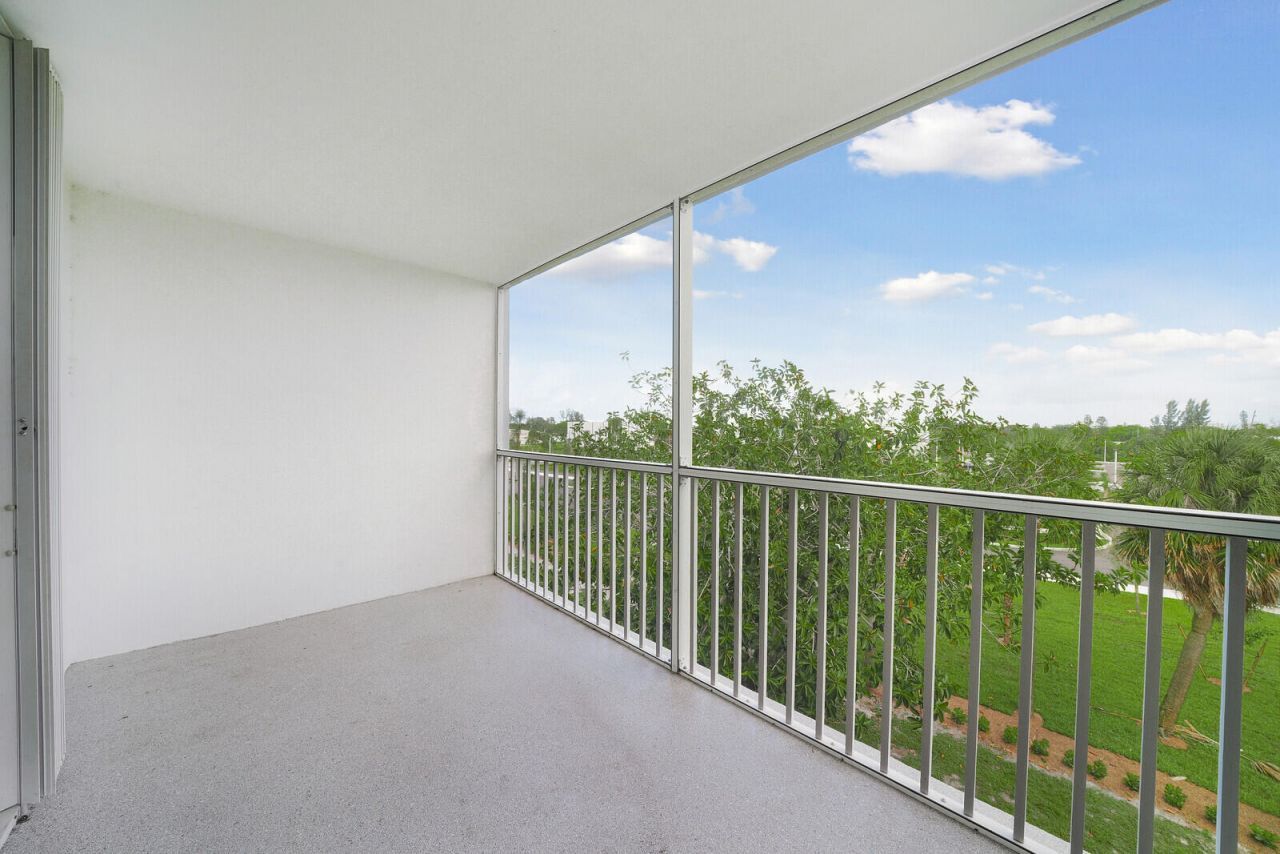 5700 NW 2nd Avenue, Unit 405, Boca Raton, FL 33487 Photo