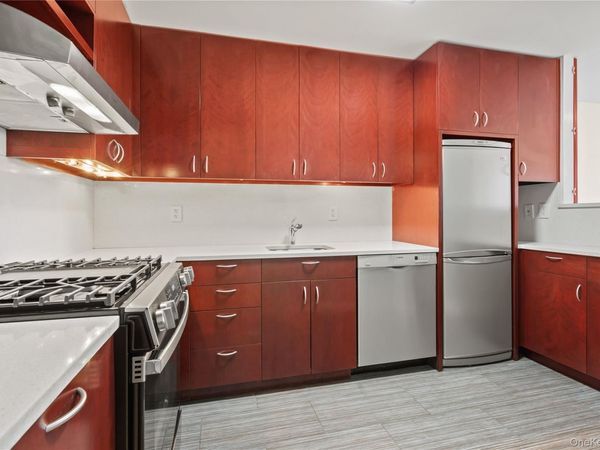 70-20 108th Street, Unit 4T, Forest Hills, NY 11375