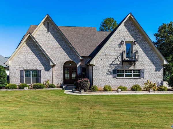 2055 SW Edinburgh Drive, Huntsville, AL 35803