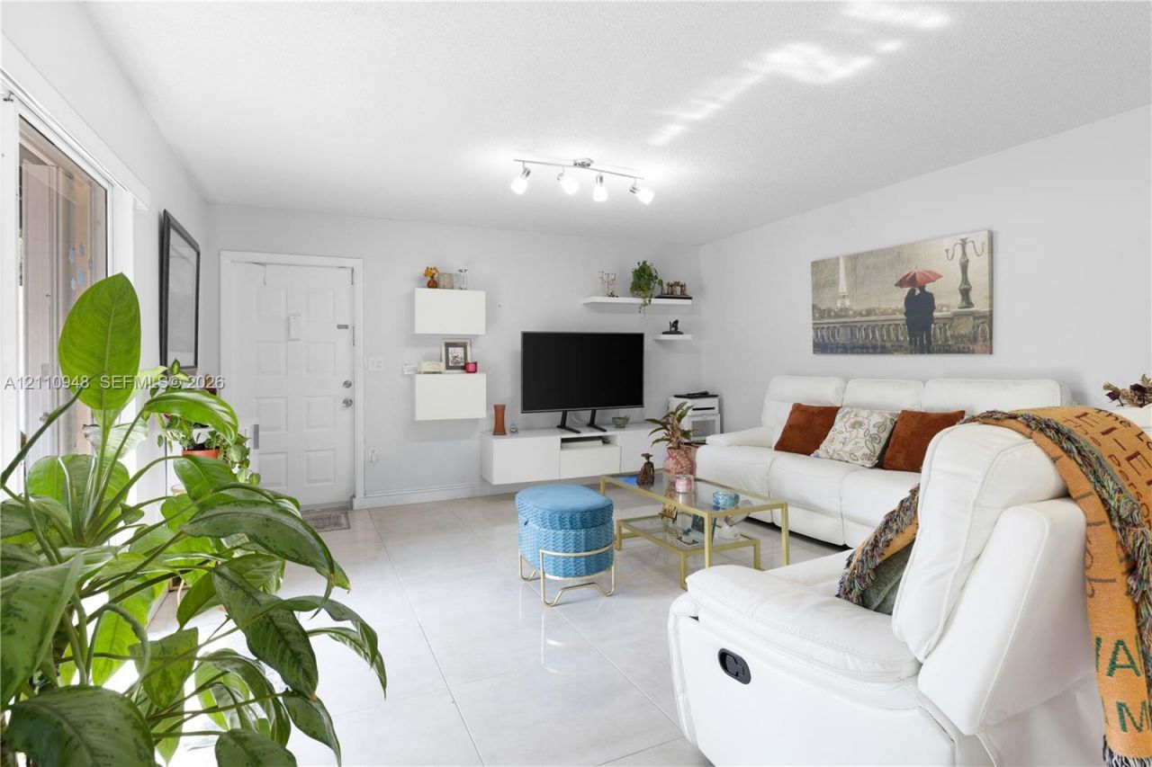 14357 SW 97th Terrace , Miami, FL 33186 Photo