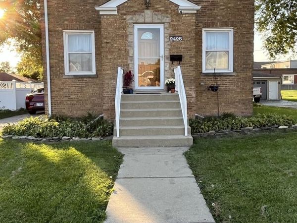 2428 S 17th Avenue , Broadview, IL 60155
