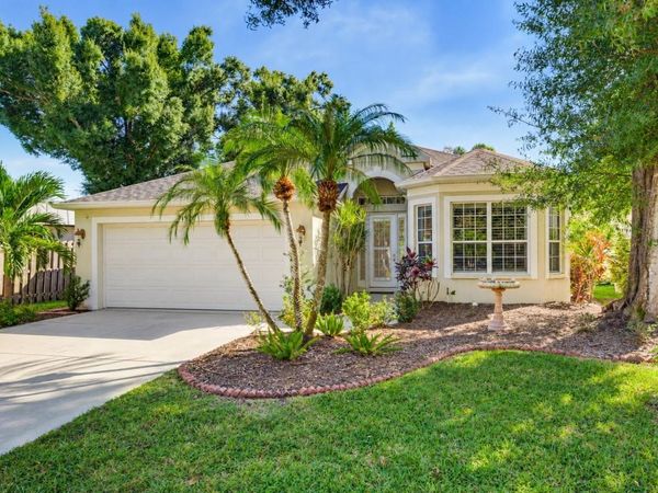192 TALL TREES COURT , SARASOTA, FL 34232