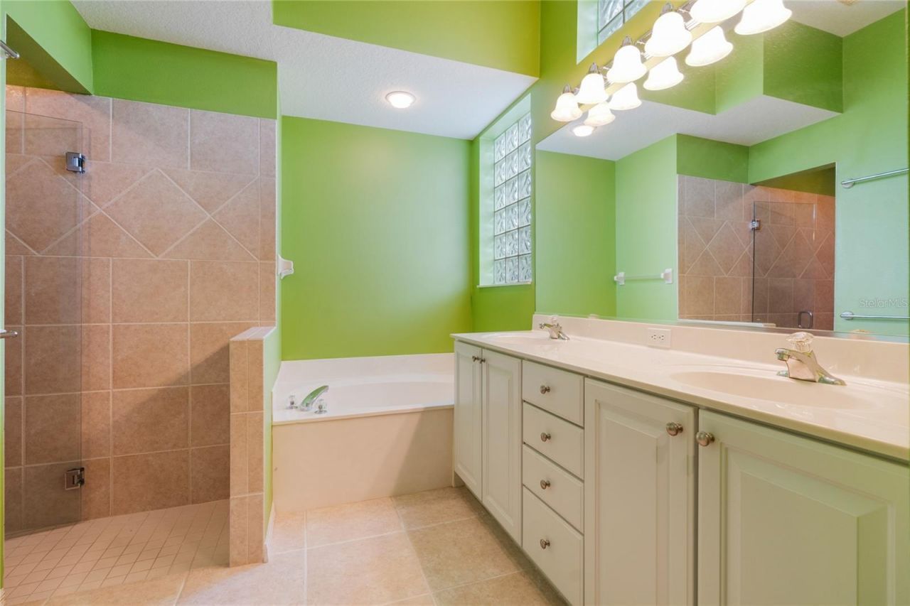 192 Tall Trees Court , Sarasota, FL 34232 Photo